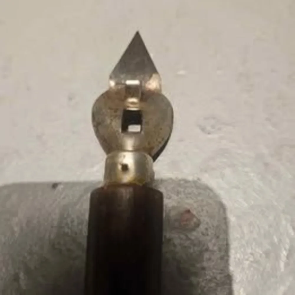 Vintage Wood Handled Metal Can Opener 7